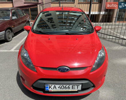 Червоний Форд Фієста, об'ємом двигуна 1.24 л та пробігом 132 тис. км за 6200 $, фото 1 на Automoto.ua