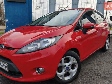 Красный Форд Фиеста, объемом двигателя 1.4 л и пробегом 193 тыс. км за 7500 $, фото 1 на Automoto.ua