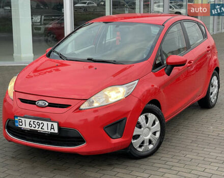 Червоний Форд Фієста, об'ємом двигуна 1.6 л та пробігом 237 тис. км за 6500 $, фото 1 на Automoto.ua