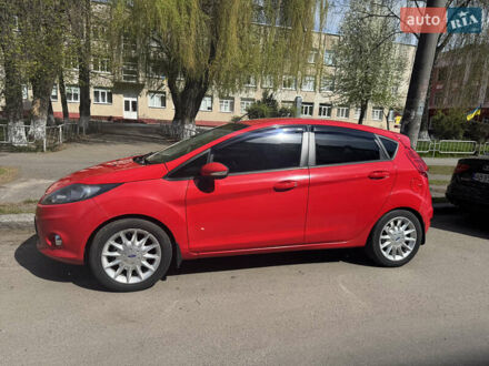 Форд Фиеста 2012 в Виннице на Automoto.ua Красный Форд Фиеста, объемом двигателя 1.39 л и пробегом 134 тыс. км за 7800 $, фото 1 на Automoto.ua