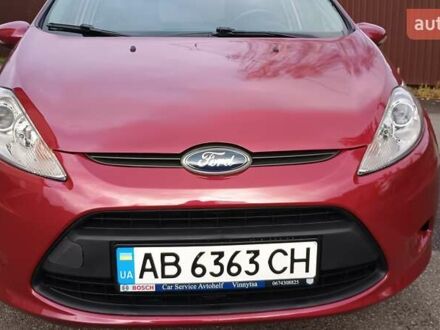 Красный Форд Фиеста, объемом двигателя 1.39 л и пробегом 118 тыс. км за 7000 $, фото 1 на Automoto.ua