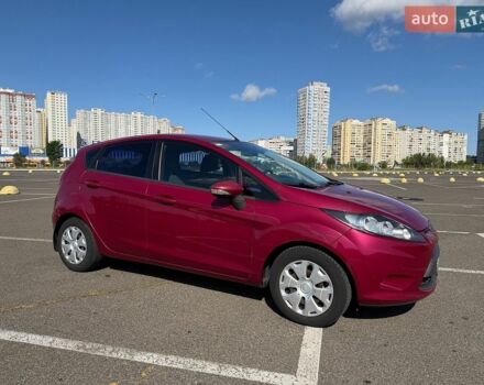 Червоний Форд Фієста, об'ємом двигуна 1.4 л та пробігом 108 тис. км за 7400 $, фото 1 на Automoto.ua