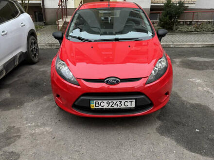 Красный Форд Фиеста, объемом двигателя 1.25 л и пробегом 72 тыс. км за 6000 $, фото 1 на Automoto.ua