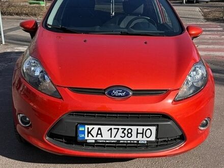 Красный Форд Фиеста, объемом двигателя 1.39 л и пробегом 59 тыс. км за 7900 $, фото 1 на Automoto.ua