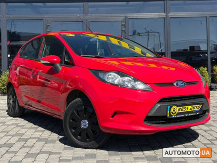 Форд Фиеста 2012 в Мукачеве на Automoto.ua Красный Форд Фиеста, объемом двигателя 1.4 л и пробегом 217 тыс. км за 6100 $, фото 1 на Automoto.ua