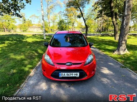 Червоний Форд Фієста, об'ємом двигуна 1.3 л та пробігом 0 тис. км за 5500 $, фото 1 на Automoto.ua