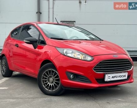 Червоний Форд Фієста, об'ємом двигуна 1.24 л та пробігом 157 тис. км за 6490 $, фото 1 на Automoto.ua