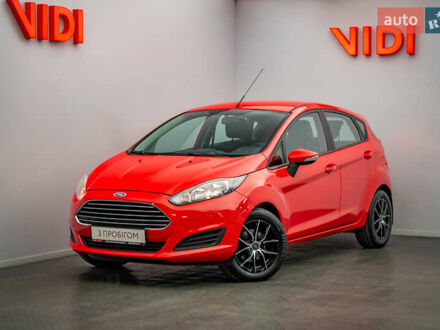 Красный Форд Фиеста, объемом двигателя 1 л и пробегом 100 тыс. км за 6995 $, фото 1 на Automoto.ua