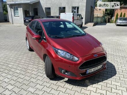 Форд Фиеста 2015 в Ровно на Automoto.ua Красный Форд Фиеста, объемом двигателя 1.6 л и пробегом 70 тыс. км за 8300 $, фото 1 на Automoto.ua