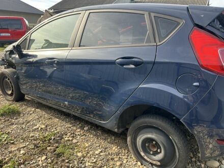 Красный Форд Фиеста, объемом двигателя 1.25 л и пробегом 240 тыс. км за 1162 $, фото 1 на Automoto.ua