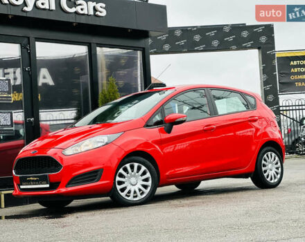 Красный Форд Фиеста, объемом двигателя 1 л и пробегом 56 тыс. км за 8800 $, фото 1 на Automoto.ua