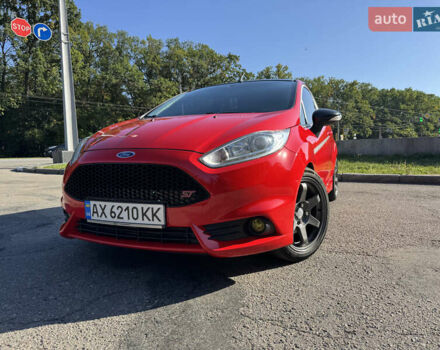 Червоний Форд Фієста, об'ємом двигуна 1.6 л та пробігом 110 тис. км за 9500 $, фото 1 на Automoto.ua