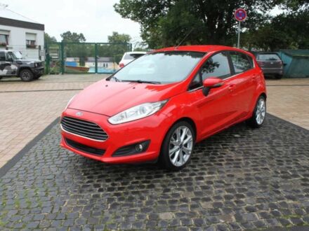 Червоний Форд Фієста, об'ємом двигуна 1 л та пробігом 60 тис. км за 3500 $, фото 1 на Automoto.ua