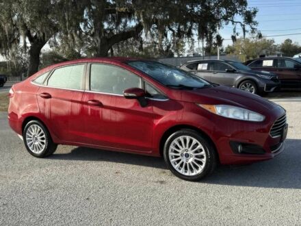 Червоний Форд Фієста, об'ємом двигуна 1.6 л та пробігом 63 тис. км за 3500 $, фото 1 на Automoto.ua