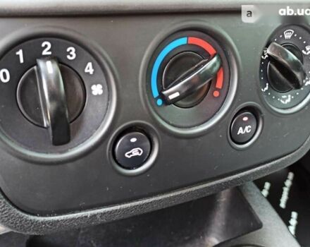 Форд Фієста, об'ємом двигуна 1.3 л та пробігом 206 тис. км за 4350 $, фото 15 на Automoto.ua