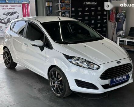 Форд Фиеста, объемом двигателя 1 л и пробегом 63 тыс. км за 10490 $, фото 1 на Automoto.ua