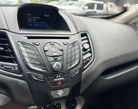 Форд Фиеста, объемом двигателя 1.6 л и пробегом 110 тыс. км за 8600 $, фото 28 на Automoto.ua