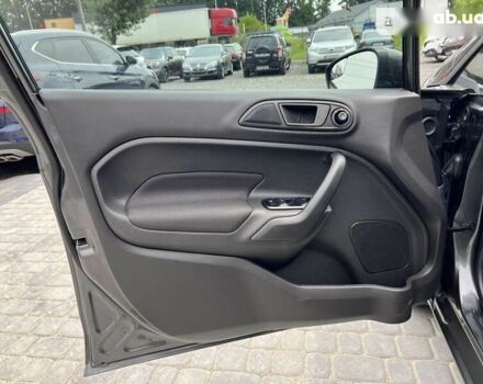 Форд Фиеста, объемом двигателя 1.6 л и пробегом 110 тыс. км за 8600 $, фото 13 на Automoto.ua