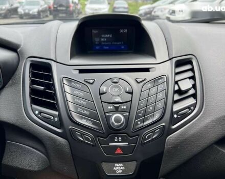 Форд Фиеста, объемом двигателя 1.6 л и пробегом 110 тыс. км за 8600 $, фото 27 на Automoto.ua
