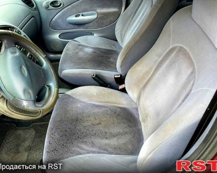 Форд Фиеста, объемом двигателя 1.3 л и пробегом 300 тыс. км за 650 $, фото 3 на Automoto.ua
