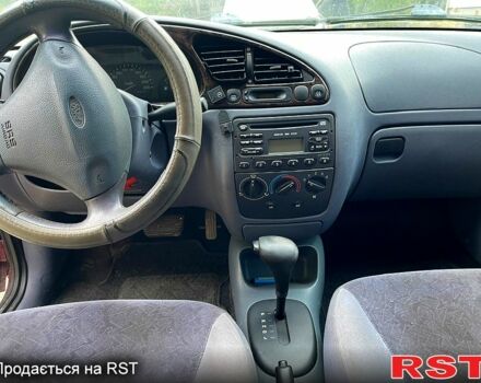 Форд Фиеста, объемом двигателя 1.3 л и пробегом 300 тыс. км за 650 $, фото 2 на Automoto.ua
