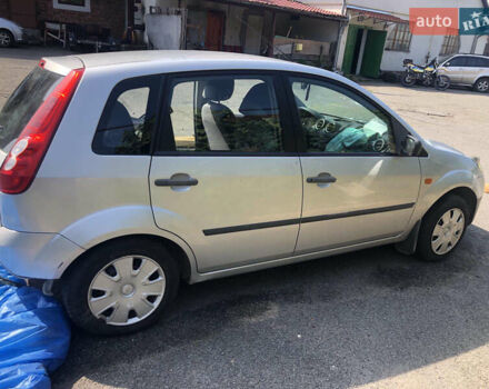 Форд Фиеста, объемом двигателя 1.2 л и пробегом 78 тыс. км за 3000 $, фото 7 на Automoto.ua