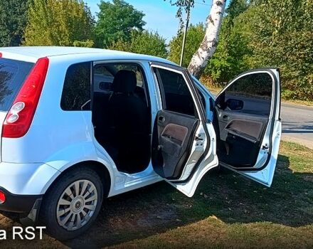 Форд Фиеста, объемом двигателя 1.3 л и пробегом 210 тыс. км за 3800 $, фото 3 на Automoto.ua