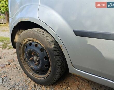 Форд Фиеста, объемом двигателя 1.4 л и пробегом 257 тыс. км за 3300 $, фото 6 на Automoto.ua