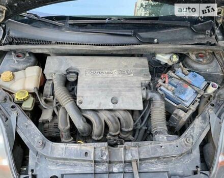 Форд Фиеста, объемом двигателя 1.4 л и пробегом 183 тыс. км за 4000 $, фото 9 на Automoto.ua