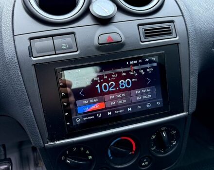 Форд Фиеста, объемом двигателя 1.4 л и пробегом 110 тыс. км за 5100 $, фото 6 на Automoto.ua