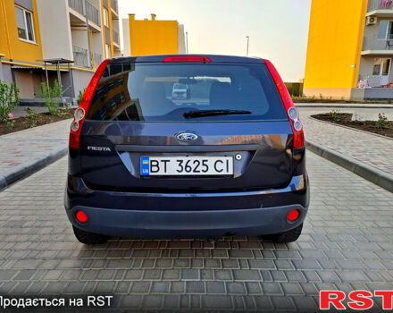 Форд Фиеста, объемом двигателя 1.4 л и пробегом 280 тыс. км за 3650 $, фото 5 на Automoto.ua
