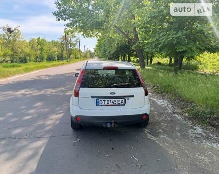 Форд Фієста, об'ємом двигуна 1.4 л та пробігом 234 тис. км за 3500 $, фото 3 на Automoto.ua