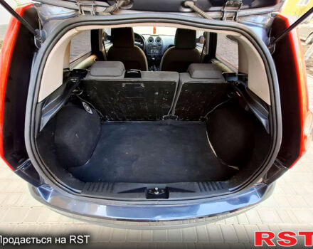 Форд Фиеста, объемом двигателя 1.4 л и пробегом 280 тыс. км за 3650 $, фото 13 на Automoto.ua