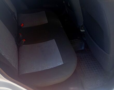 Форд Фієста, об'ємом двигуна 1.4 л та пробігом 198 тис. км за 3800 $, фото 4 на Automoto.ua