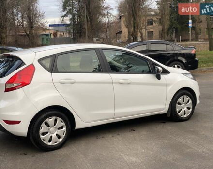 Форд Фиеста, объемом двигателя 1.4 л и пробегом 158 тыс. км за 6800 $, фото 5 на Automoto.ua