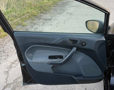 Форд Фиеста, объемом двигателя 1.4 л и пробегом 192 тыс. км за 6200 $, фото 19 на Automoto.ua