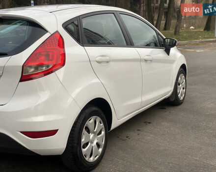 Форд Фиеста, объемом двигателя 1.4 л и пробегом 158 тыс. км за 6800 $, фото 2 на Automoto.ua