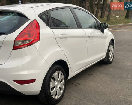 Форд Фиеста, объемом двигателя 1.4 л и пробегом 158 тыс. км за 6800 $, фото 3 на Automoto.ua