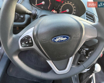 Форд Фиеста, объемом двигателя 1.4 л и пробегом 192 тыс. км за 6200 $, фото 22 на Automoto.ua