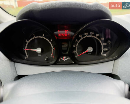 Форд Фиеста, объемом двигателя 1.4 л и пробегом 208 тыс. км за 7100 $, фото 20 на Automoto.ua