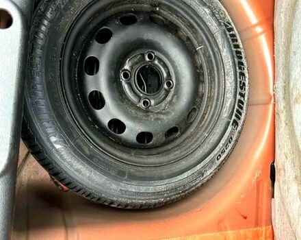 Форд Фиеста, объемом двигателя 1.4 л и пробегом 84 тыс. км за 3790 $, фото 12 на Automoto.ua