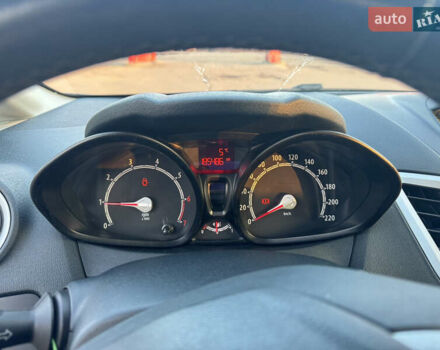 Форд Фиеста, объемом двигателя 1.25 л и пробегом 185 тыс. км за 6000 $, фото 5 на Automoto.ua