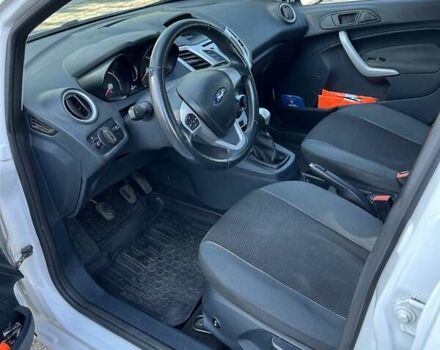 Форд Фієста, об'ємом двигуна 1.25 л та пробігом 81 тис. км за 7000 $, фото 15 на Automoto.ua