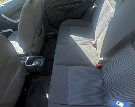 Форд Фиеста, объемом двигателя 1.4 л и пробегом 305 тыс. км за 5500 $, фото 3 на Automoto.ua