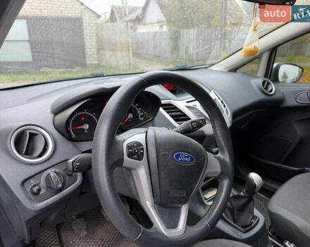 Форд Фиеста, объемом двигателя 1.25 л и пробегом 239 тыс. км за 6100 $, фото 3 на Automoto.ua
