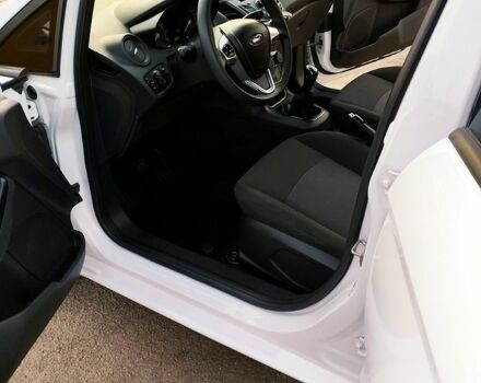 Форд Фиеста, объемом двигателя 1.3 л и пробегом 130 тыс. км за 6800 $, фото 5 на Automoto.ua