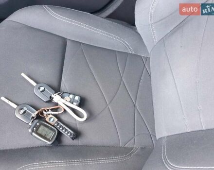 Форд Фиеста, объемом двигателя 1.6 л и пробегом 203 тыс. км за 7900 $, фото 13 на Automoto.ua