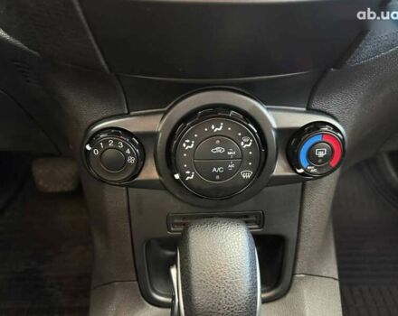 Форд Фиеста, объемом двигателя 1 л и пробегом 98 тыс. км за 7490 $, фото 22 на Automoto.ua