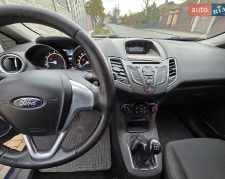 Форд Фиеста, объемом двигателя 1.24 л и пробегом 154 тыс. км за 6000 $, фото 9 на Automoto.ua