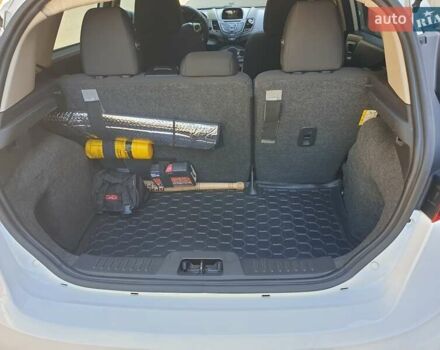 Форд Фиеста, объемом двигателя 1.6 л и пробегом 203 тыс. км за 7900 $, фото 10 на Automoto.ua